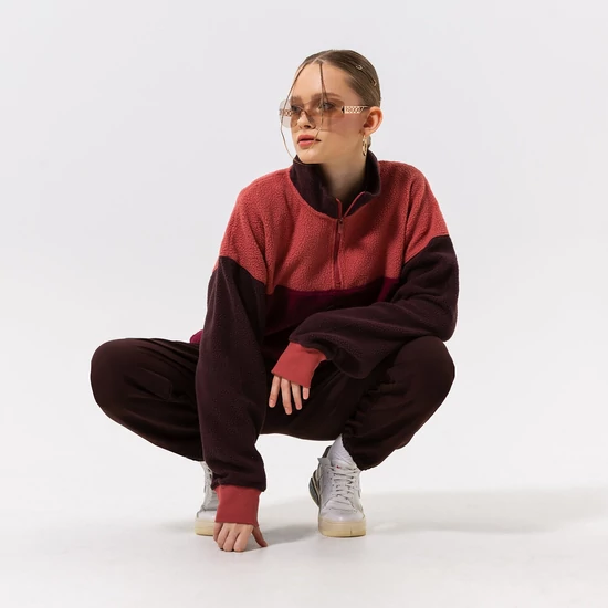 Nike Sportswear Utility női rózsaszín-bordó-barna pulóver, XS-es méretben