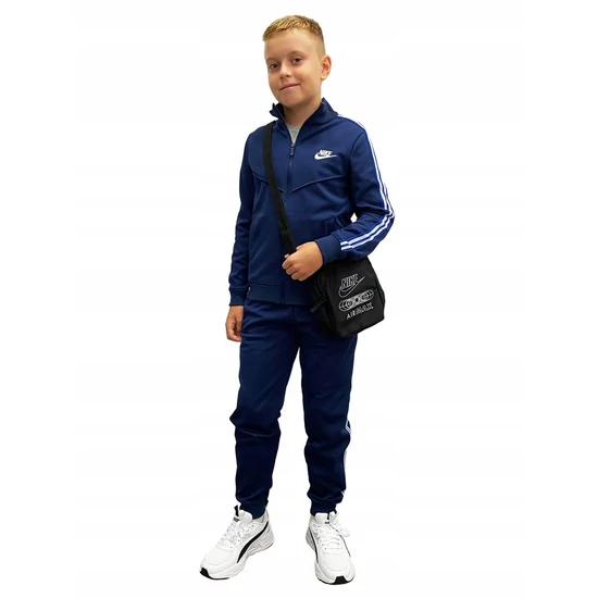 Nike Kids Sötétkék Fiú Tréningruha Szett, XL-es méretben, 158-170 cm